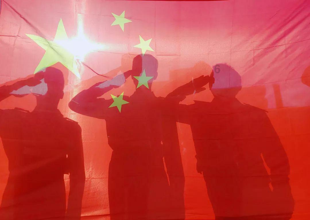 一个女孩纸说深情还倒贴不负你负谁是什么意思？